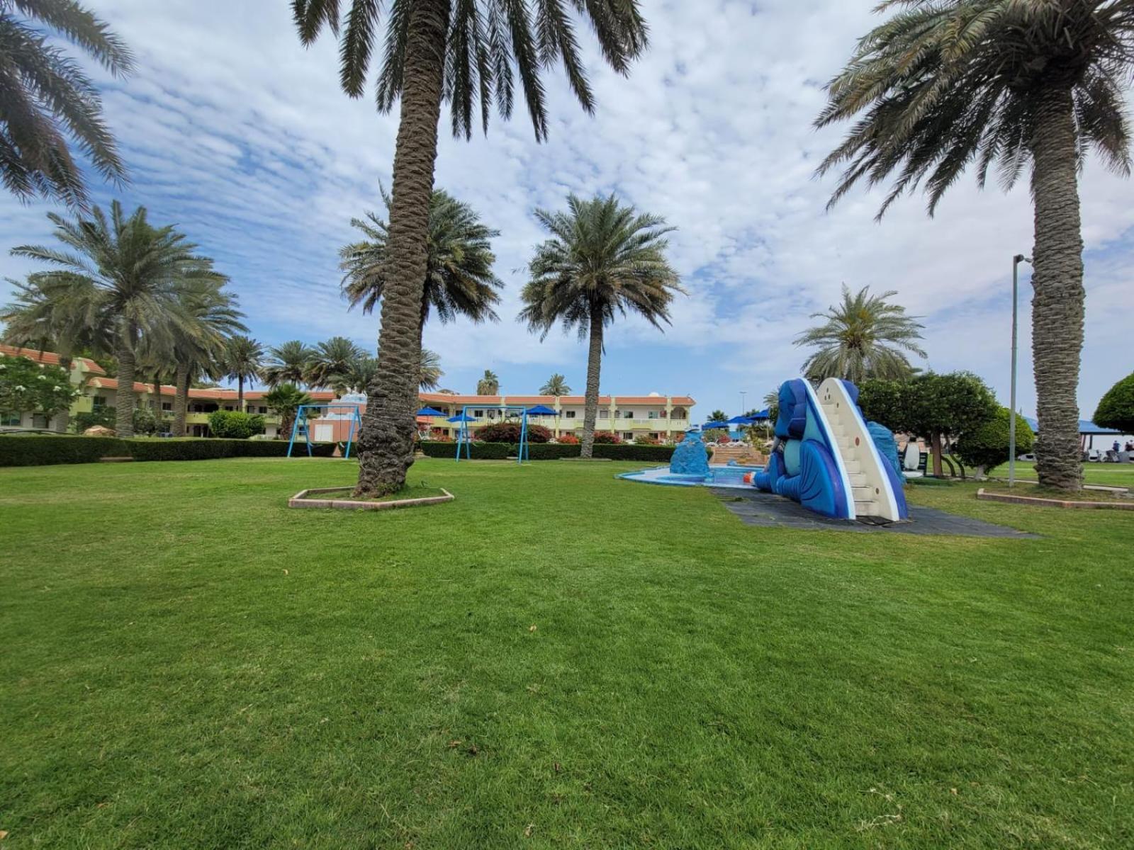 Flamingo Beach Hotel Umm al-Quwain Exterior photo